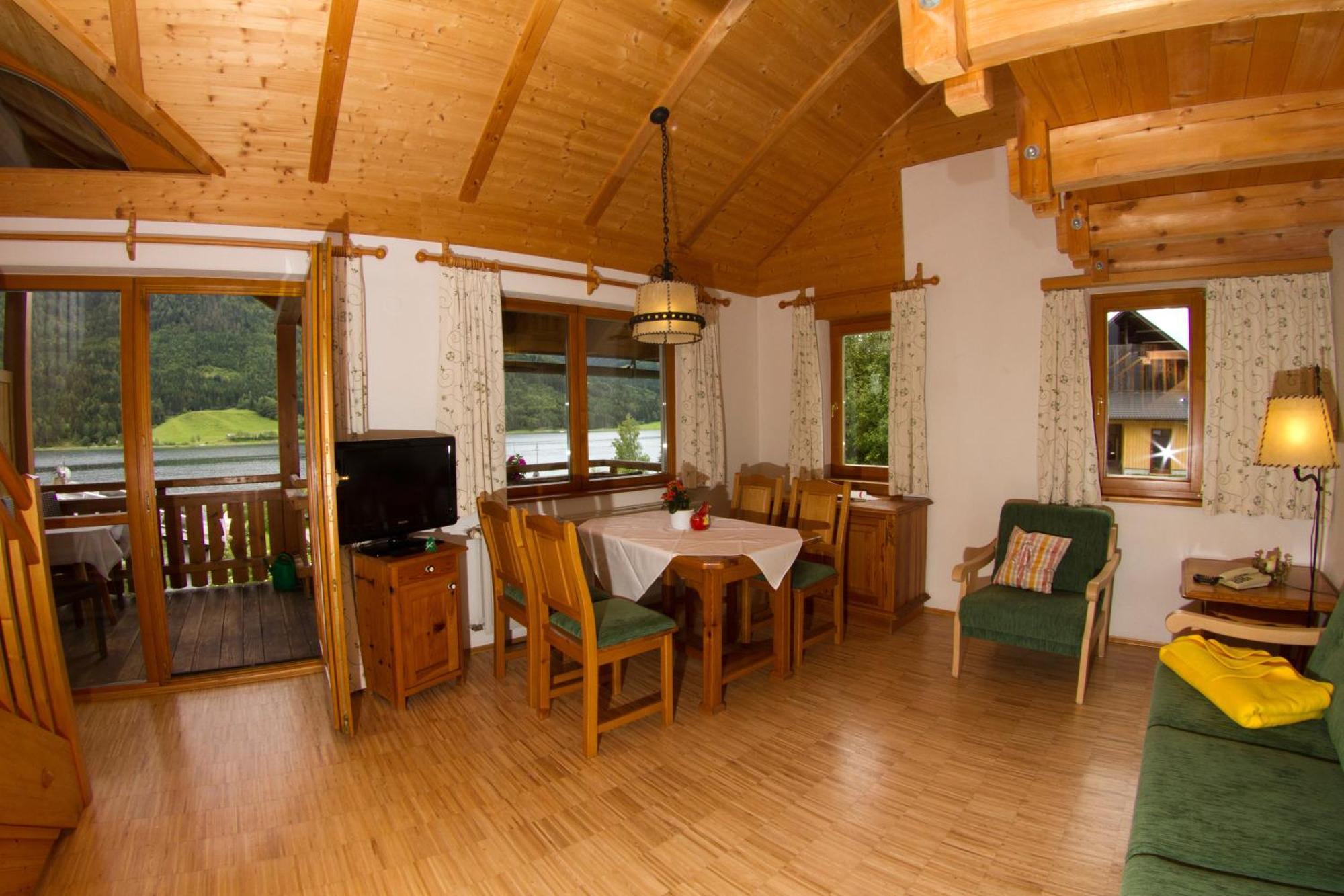 Ferienhof Obergasser Und Bergblick Weissensee Exterior foto